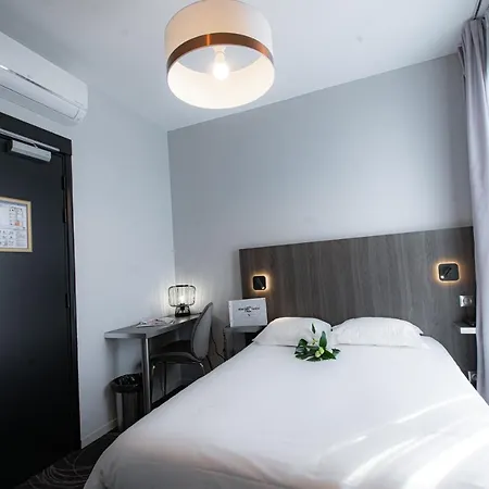 Central Hotel Poitiers