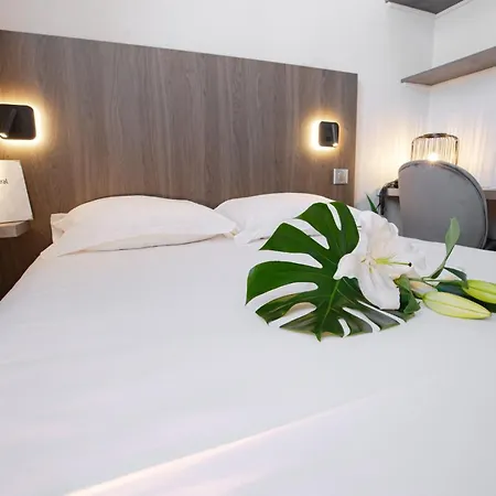 Central Hotel Poitiers