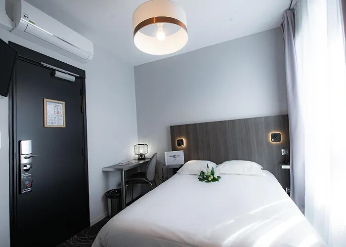 Central Отель Пуатье