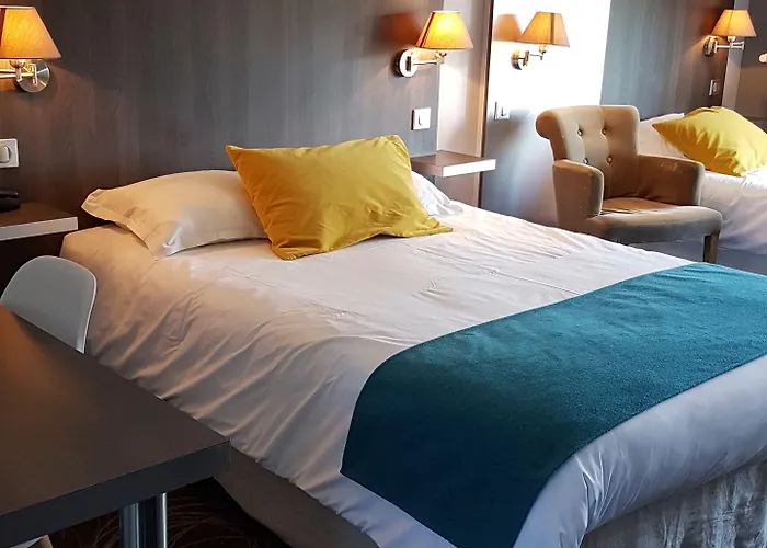 Отель Central 3*