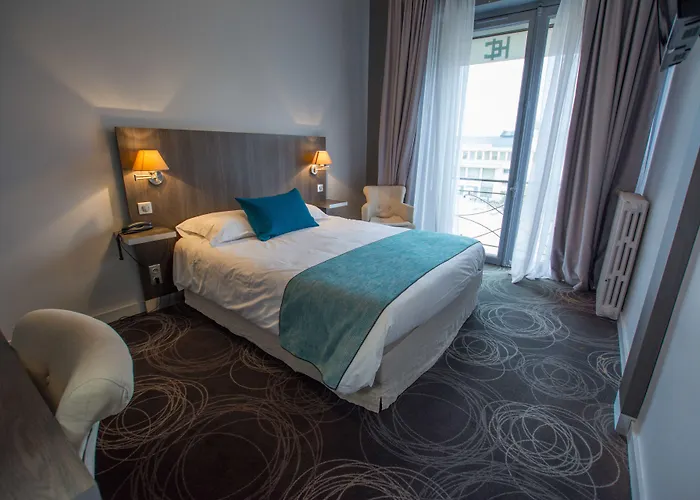 Отель Central Пуатье