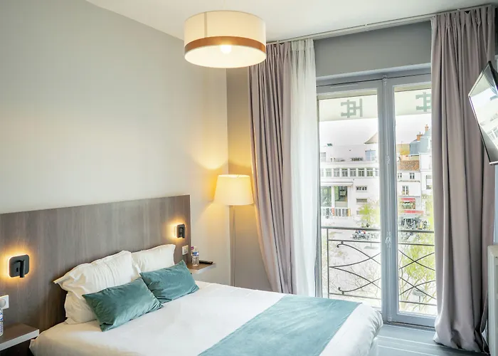 Central Пуатье