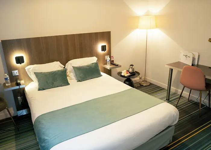 Central فندق بواتييه